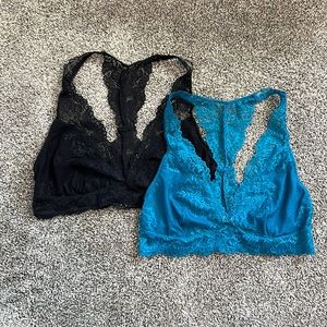 NWOT 2 Pack Lace Bralette with Razorback